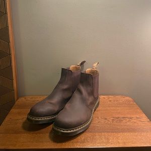 dr. martens crazy horse men’s chelsea boot 13